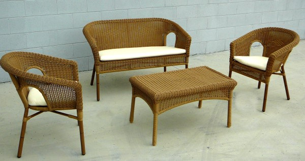 Wicker furniture rental in Milan Italy